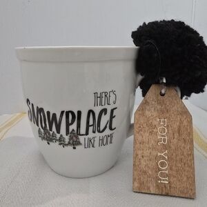 Holiday Mug with Black Pom-Pom